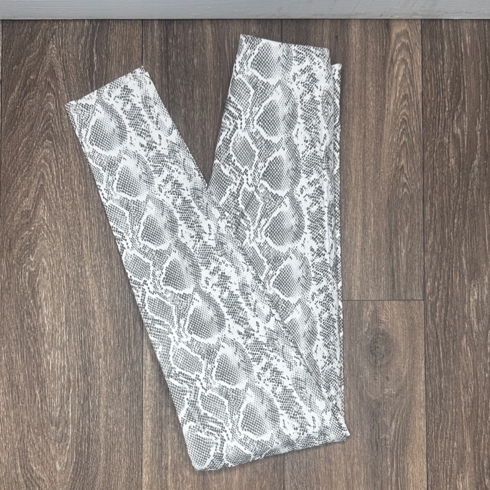 Commando Gray Snake Pattern Leggings - image 7